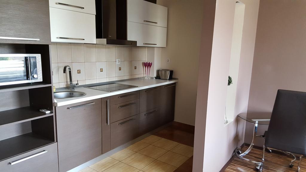 Sunlight Studio Apartment Oradea Exterior foto